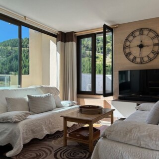 Appartement 4 pièces - 6 personnes - 4*. Isola 2000. Mme Ovadia Corinne